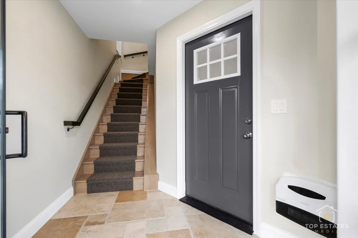 2318 W 35th Place IL