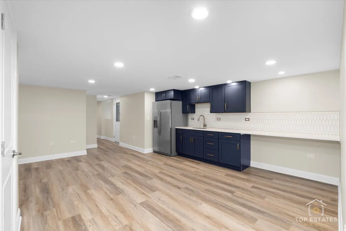 2318 W 35th Place IL