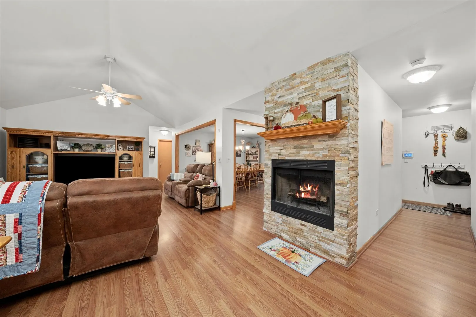 2834 Sharon Drive IL