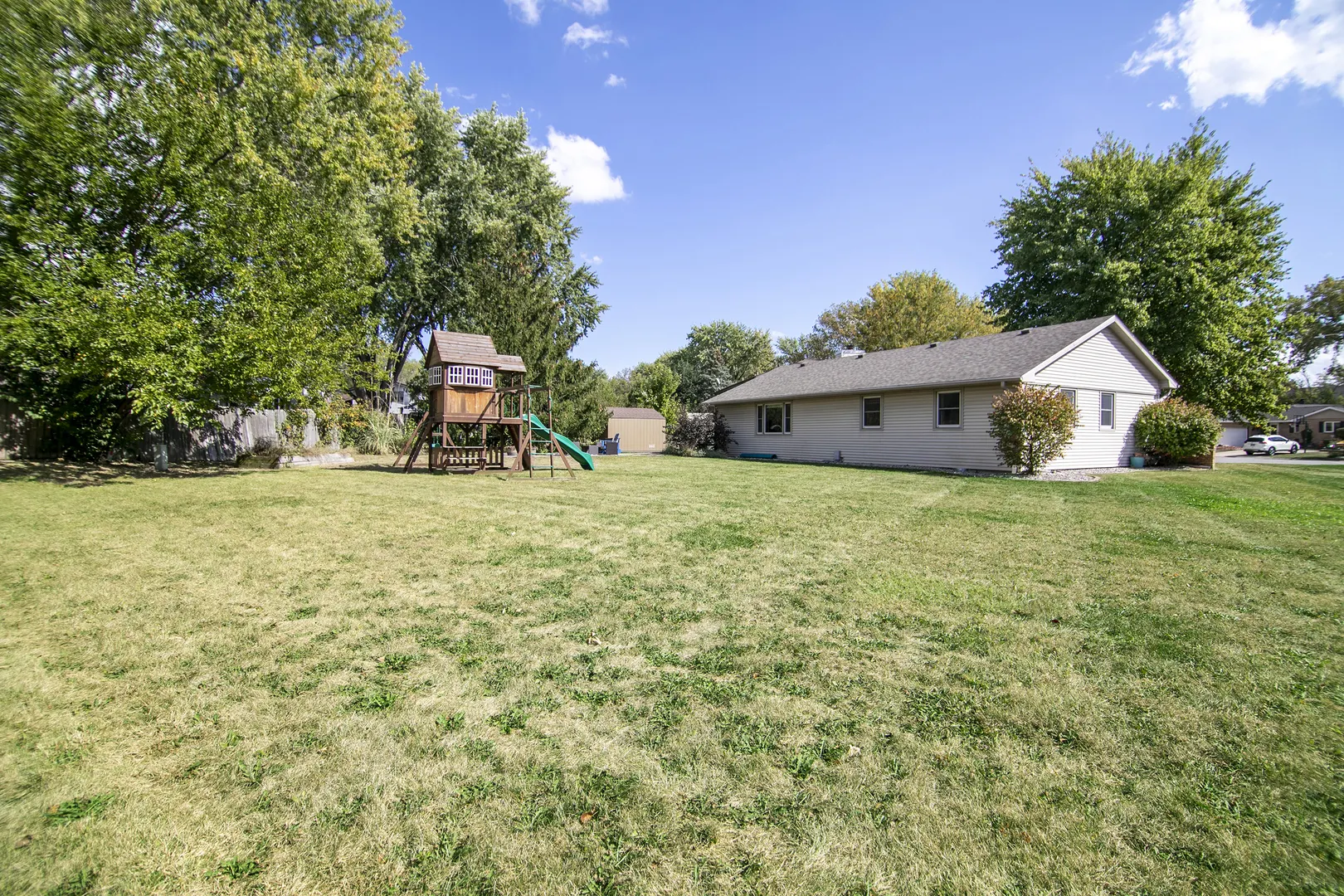 1365 Braemar Court IL