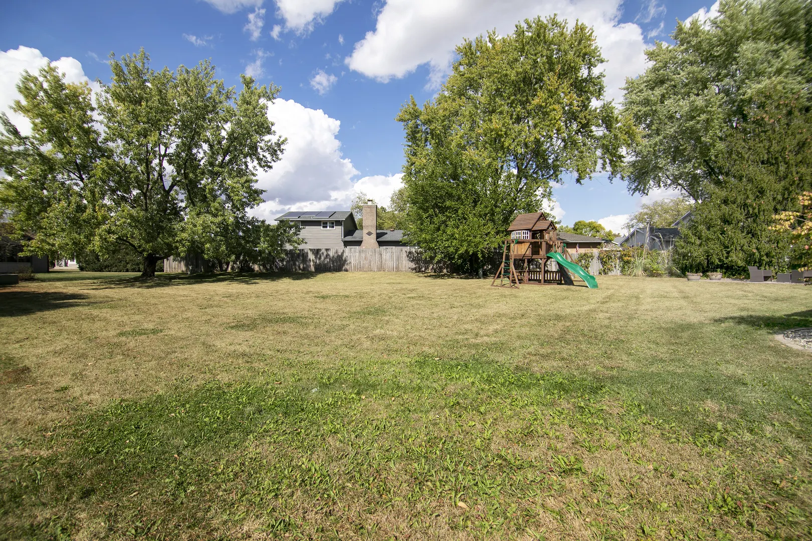 1365 Braemar Court IL