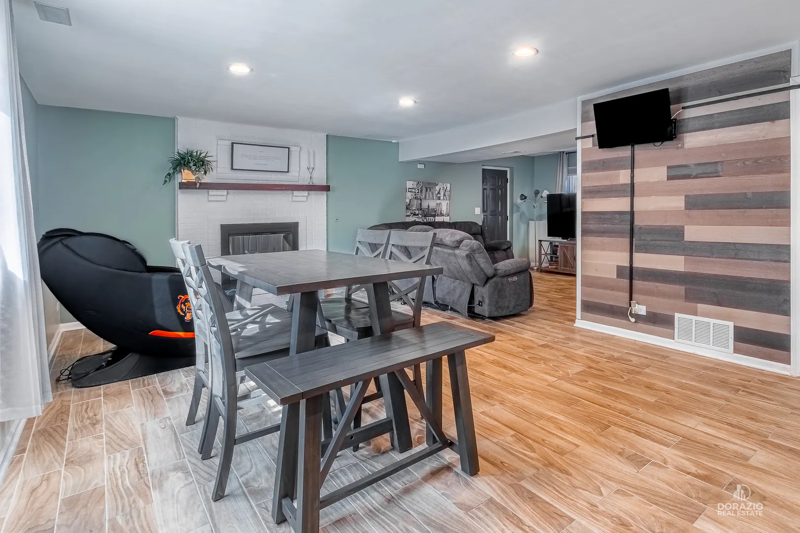 8738 S Troy Avenue IL