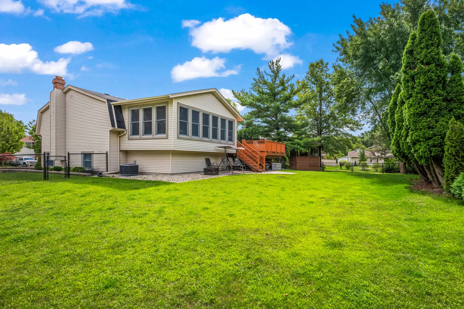 3590 Winston Drive IL