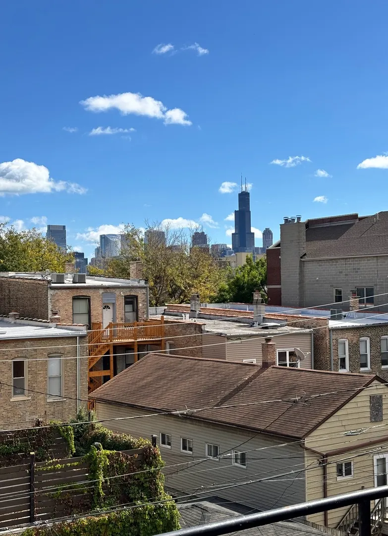 869 N Paulina Street 3 IL