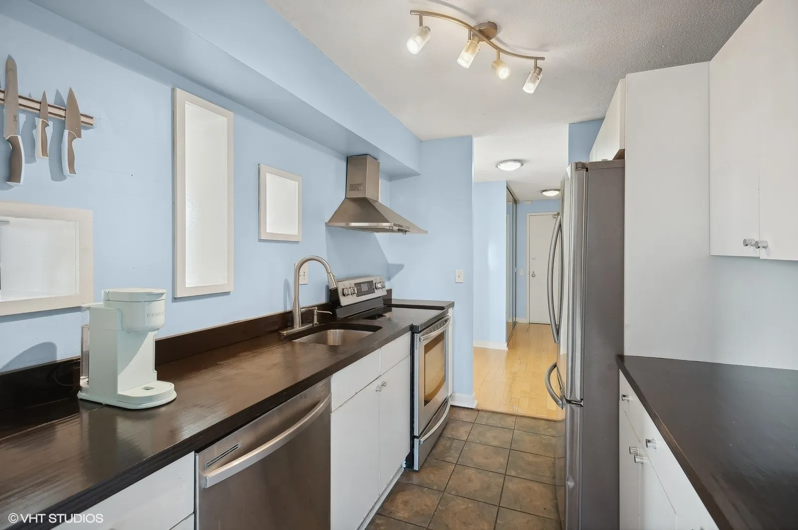 899 S Plymouth Court 404 IL