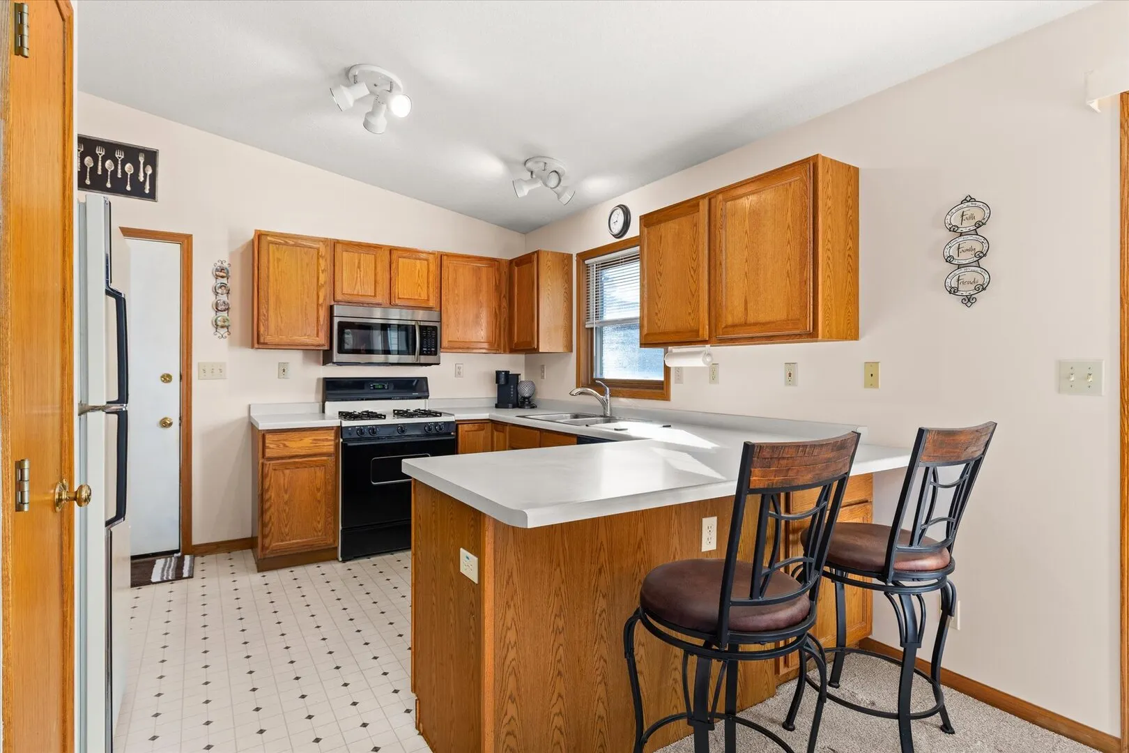 2636 Little Bluestem Road IL
