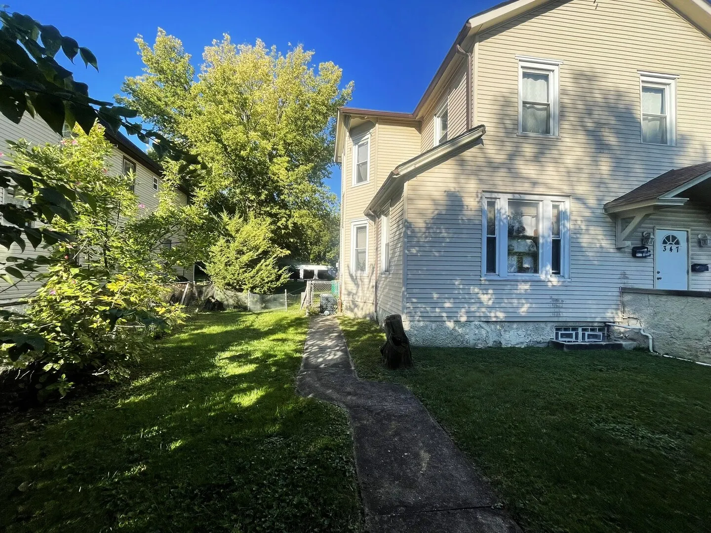 347 Pine Street IL