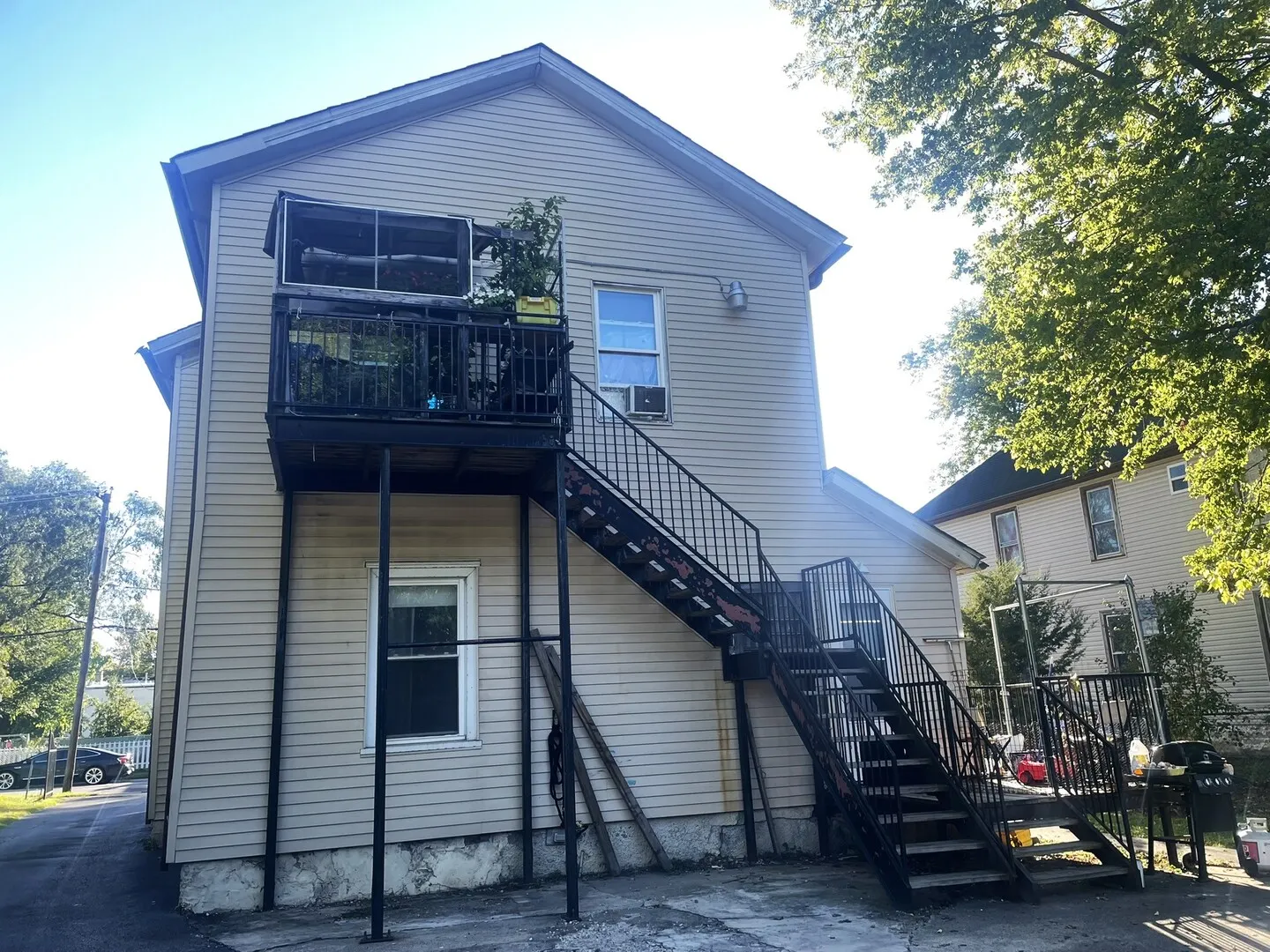347 Pine Street IL