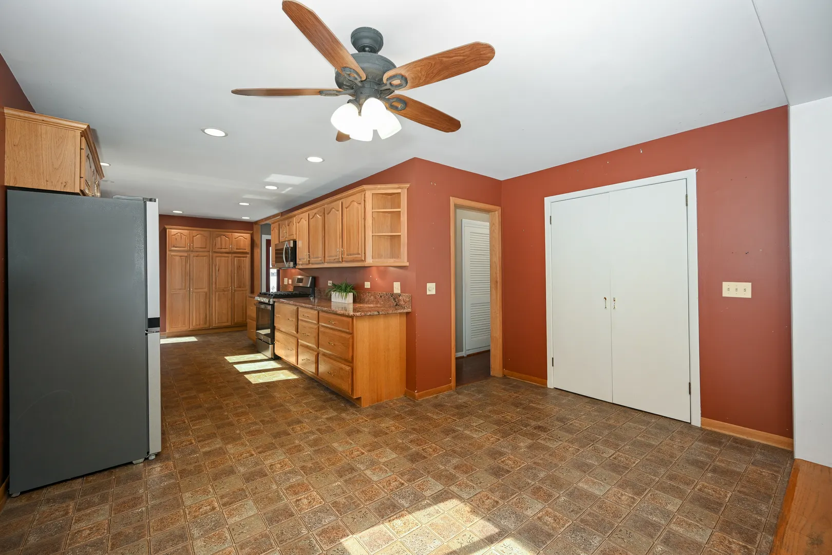 0N649 Knollwood Drive IL