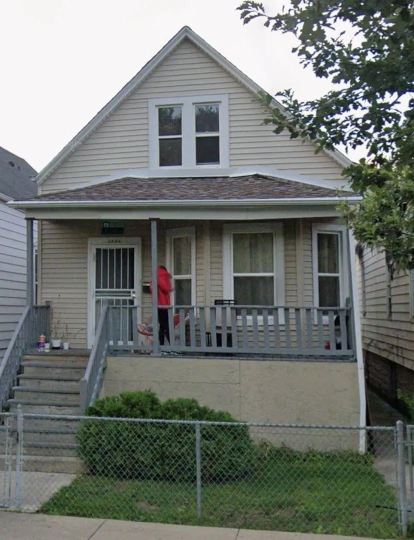 1244 W 74th Place IL
