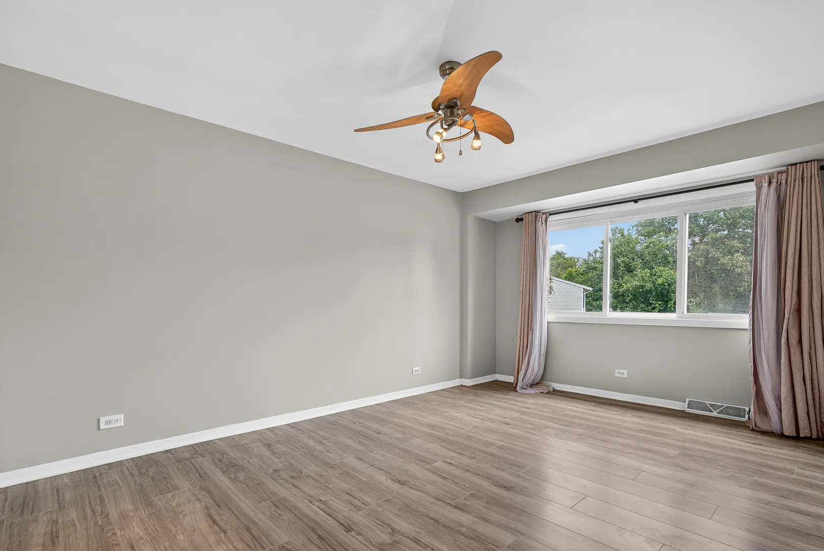 535 Jordan Way IL