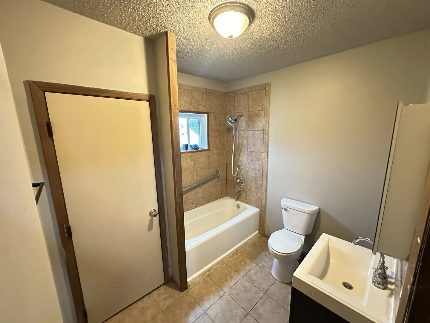 728 Kane Street Apt-B IL