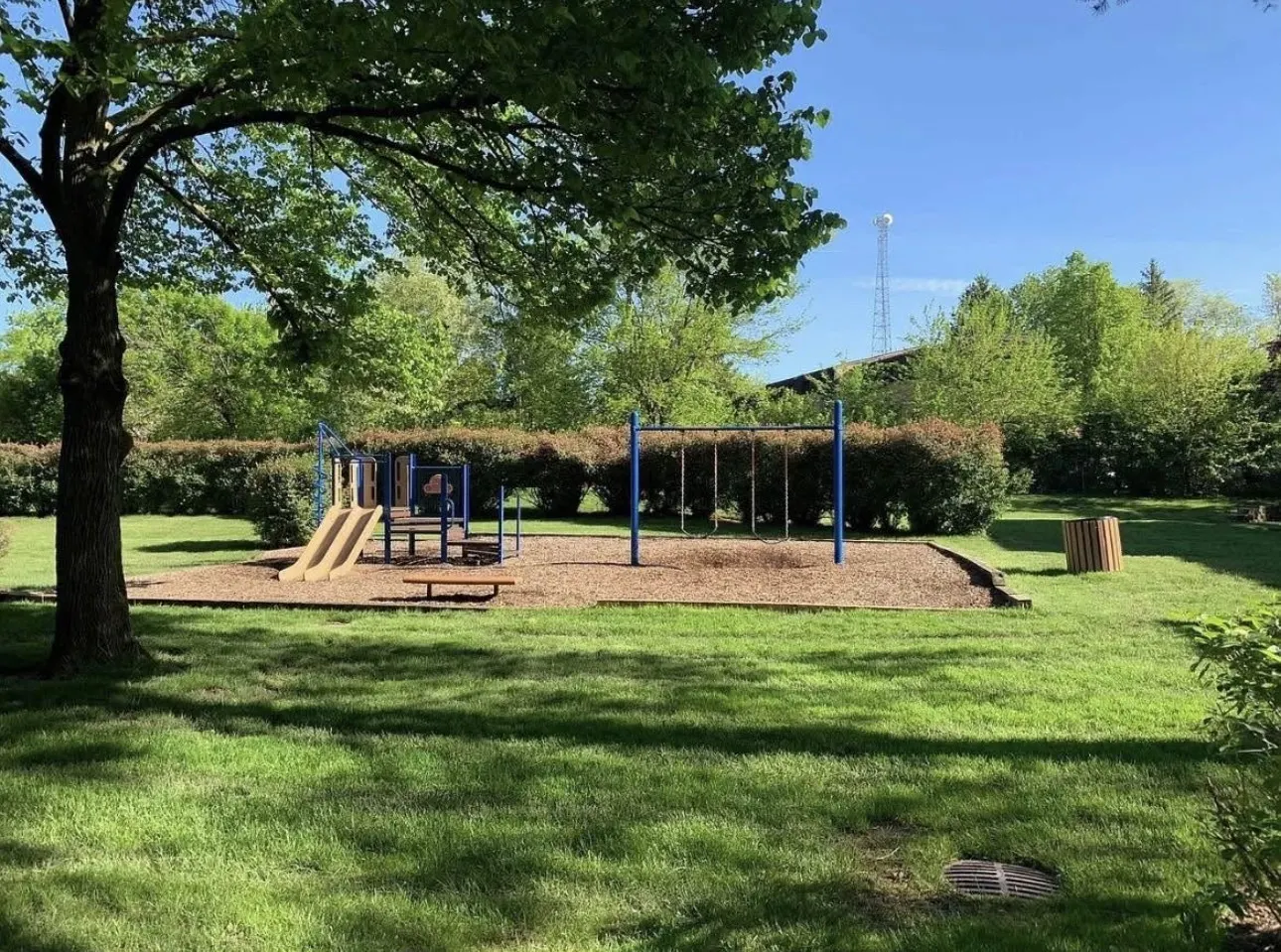 2110 Country Club Drive IL