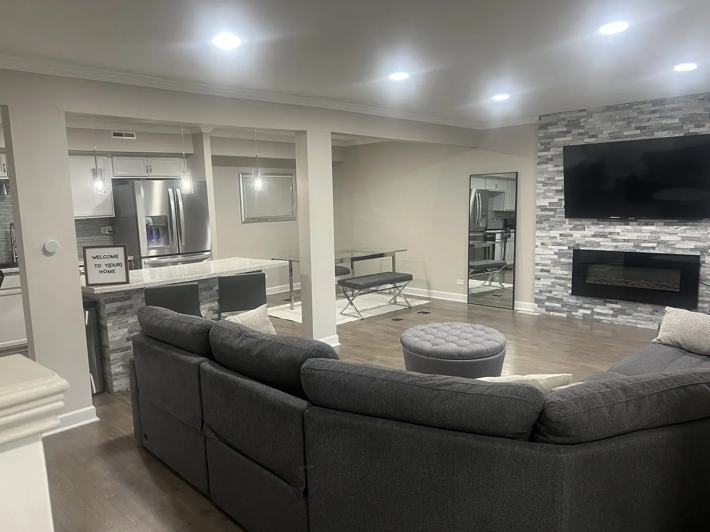 2110 Country Club Drive IL