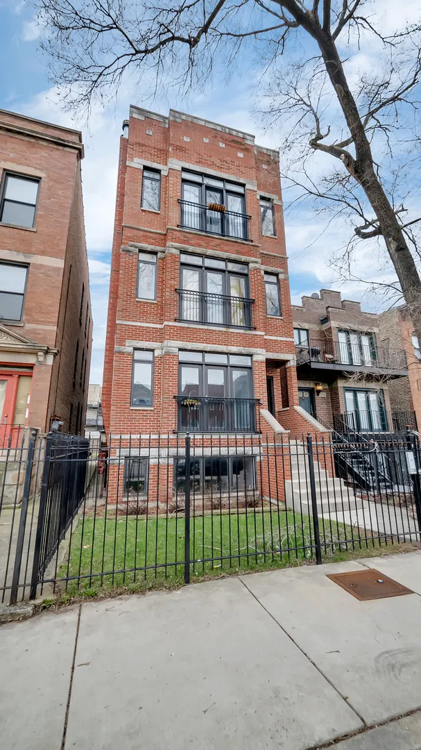 2417 W Fillmore Street 1 IL
