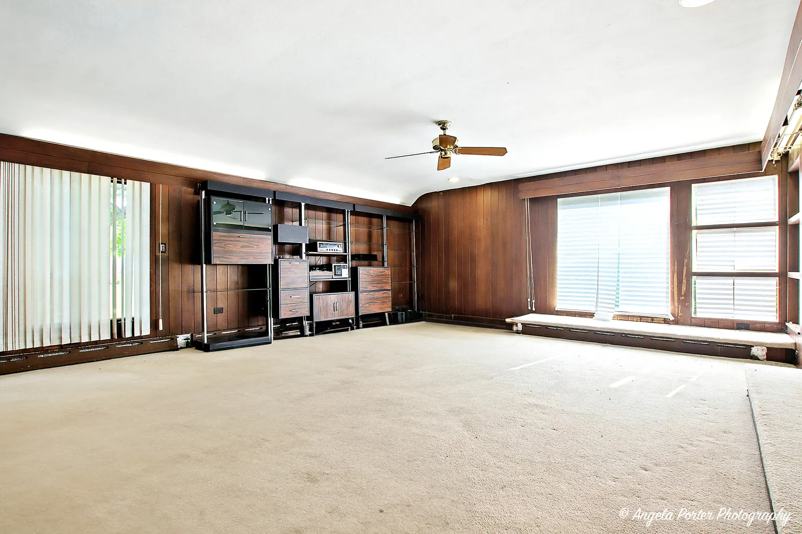 2100 Edina Boulevard IL