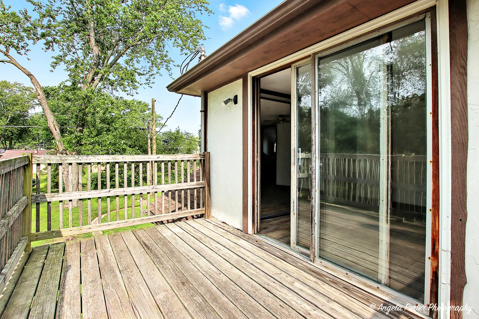 2100 Edina Boulevard IL