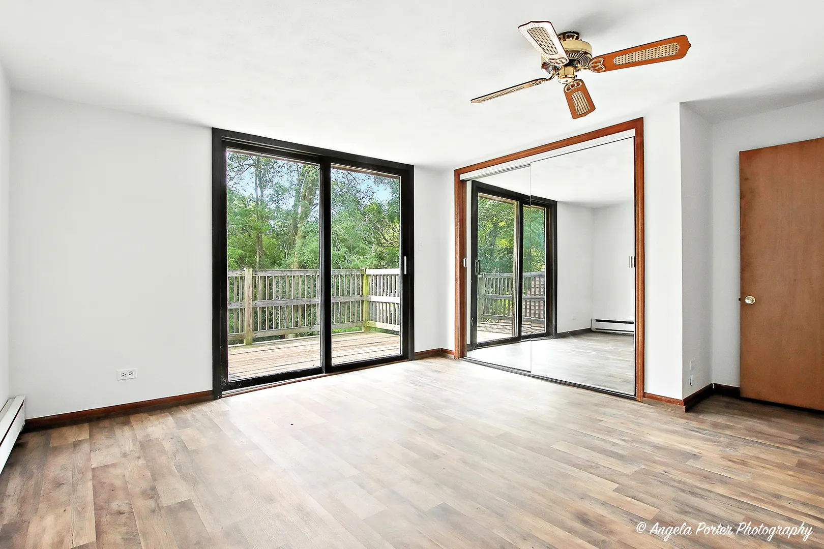 2100 Edina Boulevard IL