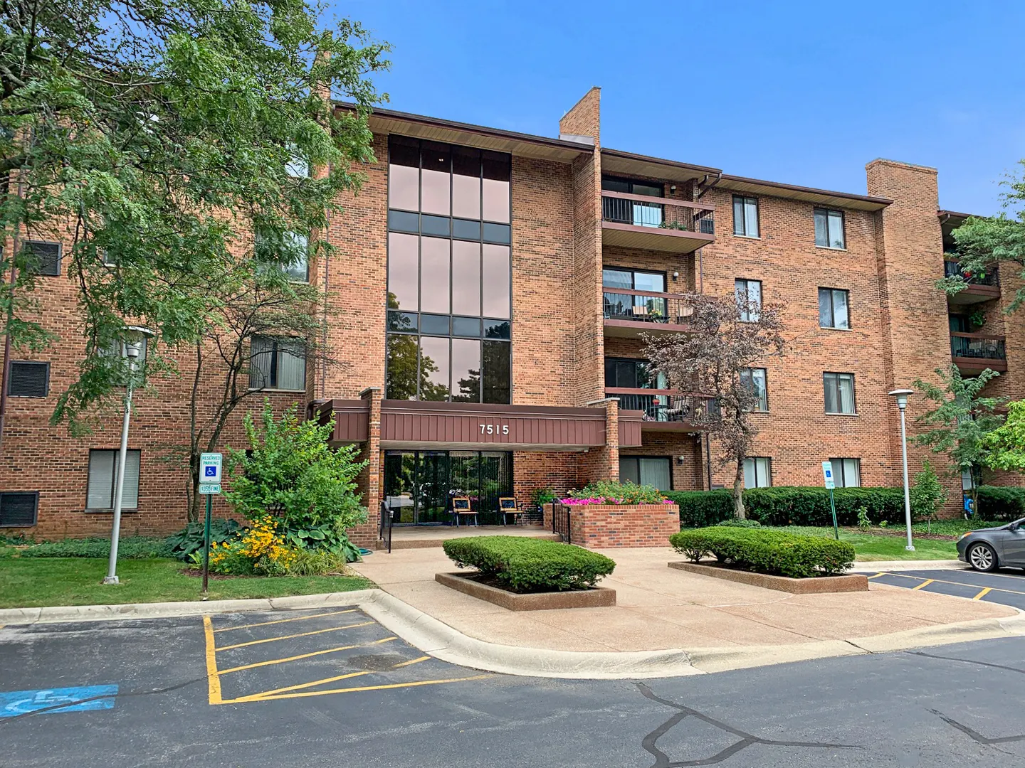 7515 Nantucket Drive 404 IL