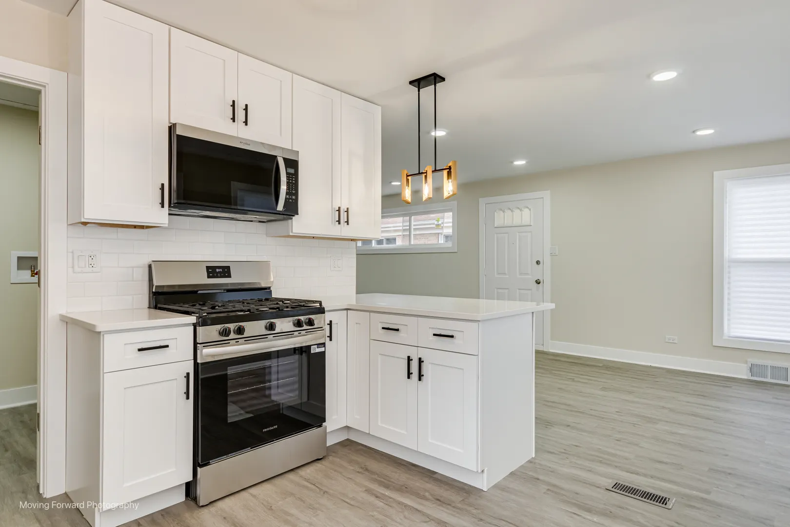 15223 Cottage Grove Avenue IL