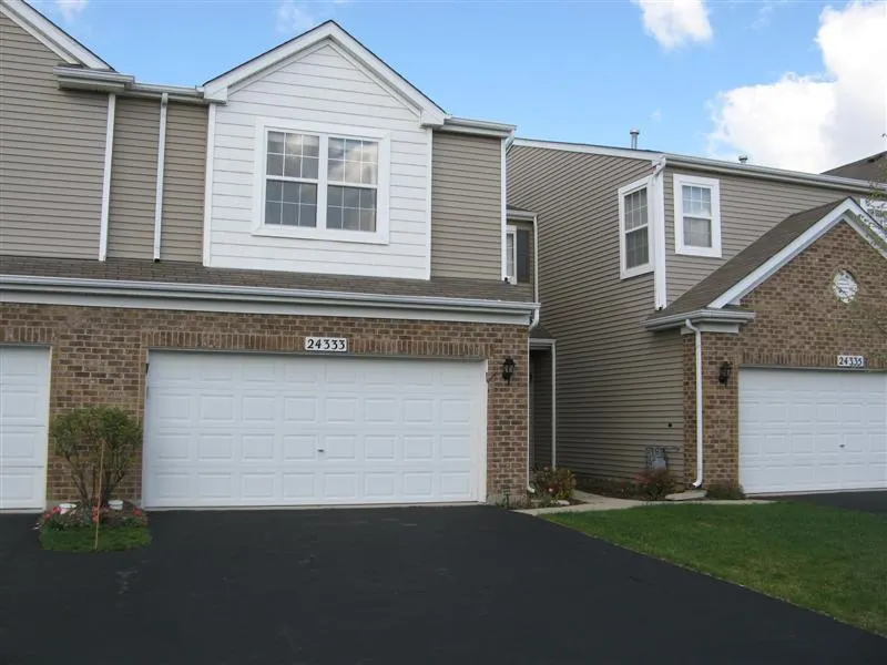 24333 Leski Lane IL