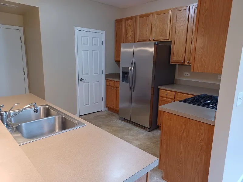 24333 Leski Lane IL