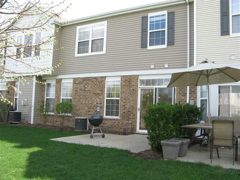 24333 Leski Lane IL