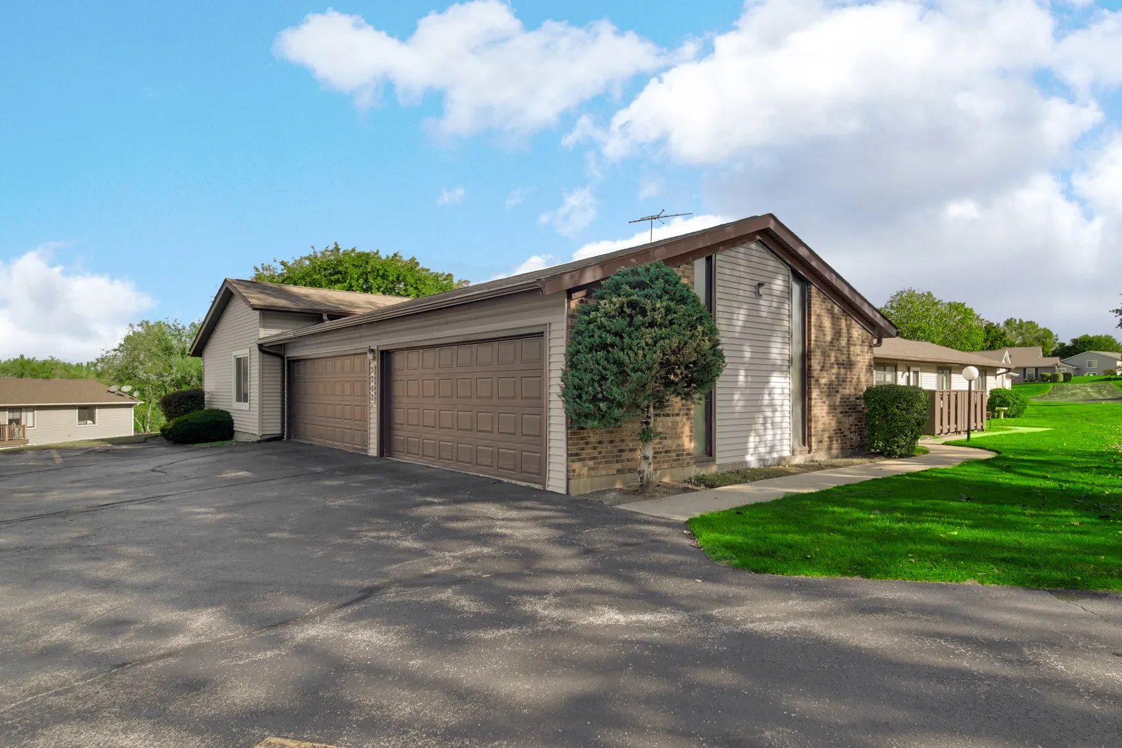 5202 Winslow Circle C IL