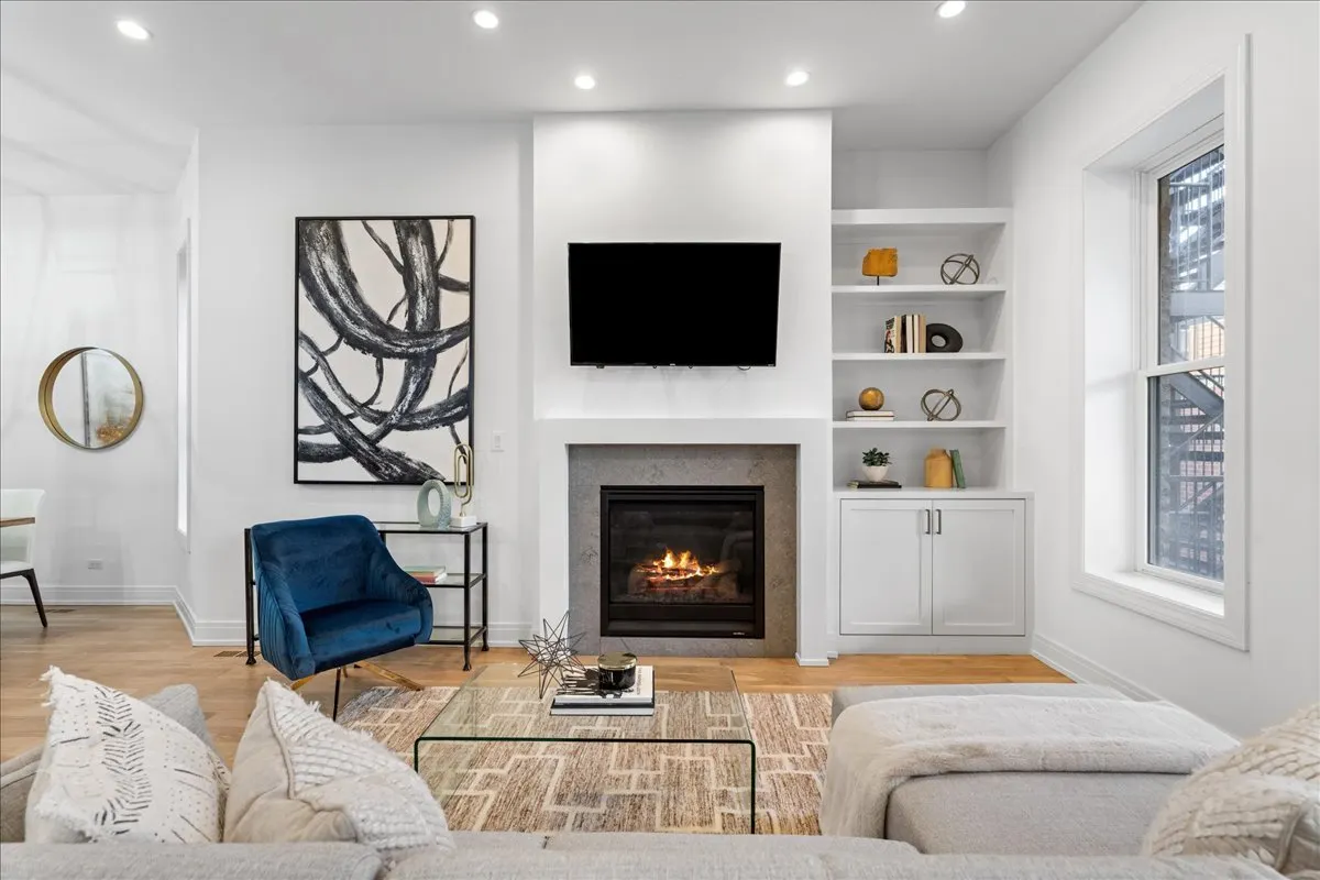1630 W WARREN Boulevard 1 IL