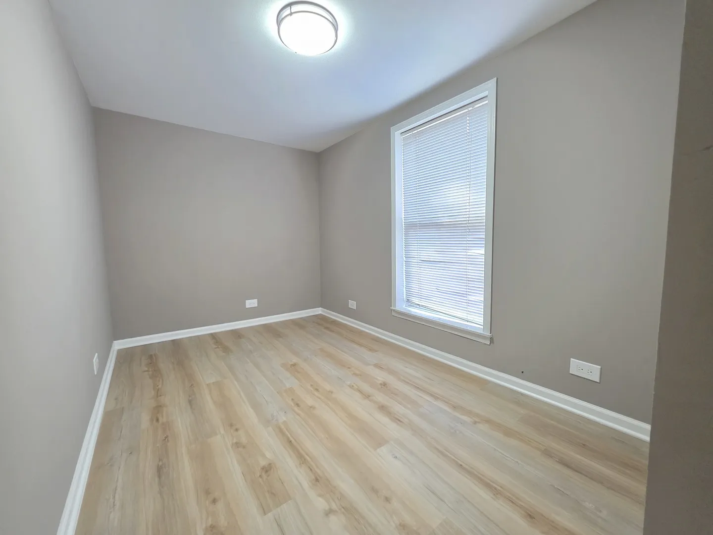 270 Villa Street IL