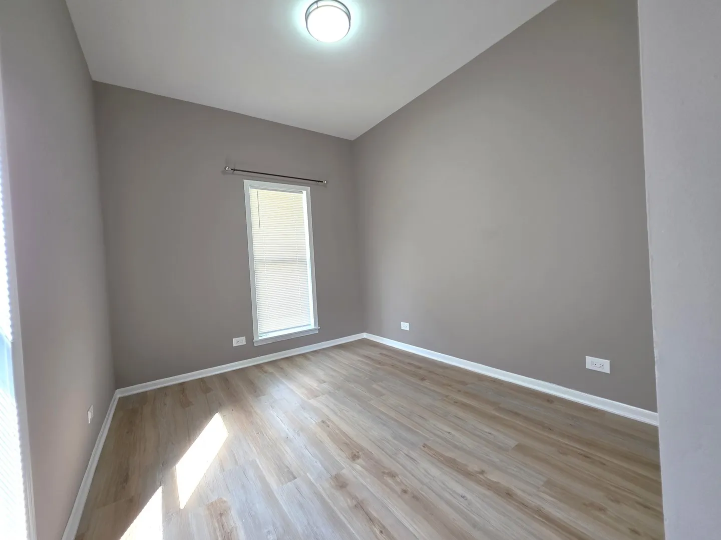 270 Villa Street IL