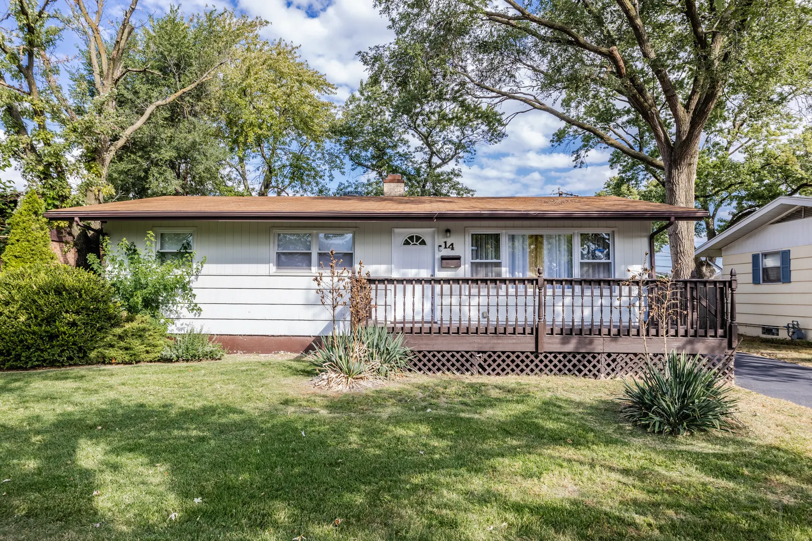 14 Arrowhead Drive IL