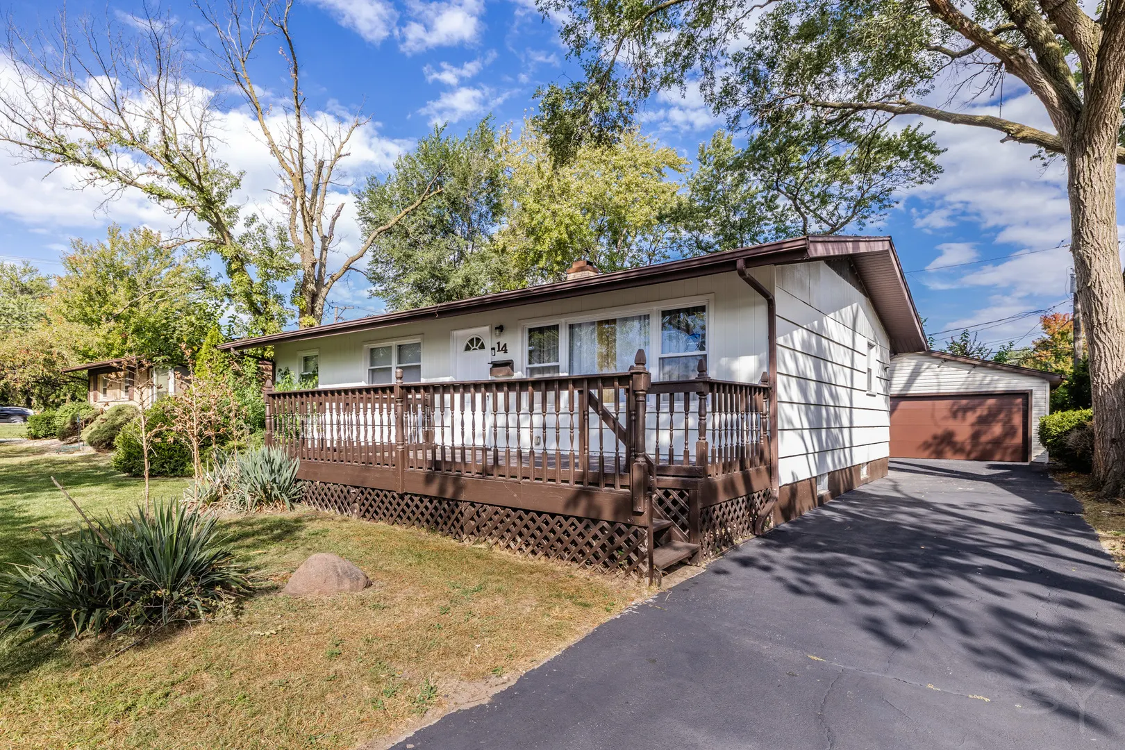 14 Arrowhead Drive IL