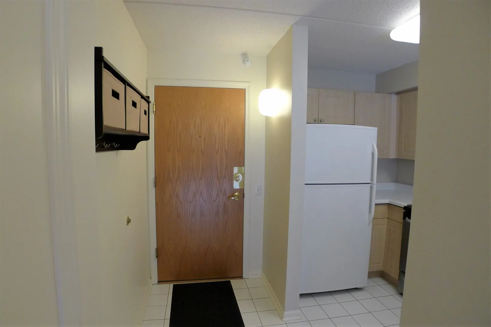 811 CHICAGO Avenue 407 IL