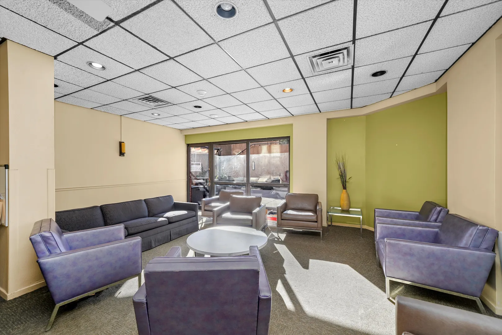 899 S Plymouth Court 1607 IL