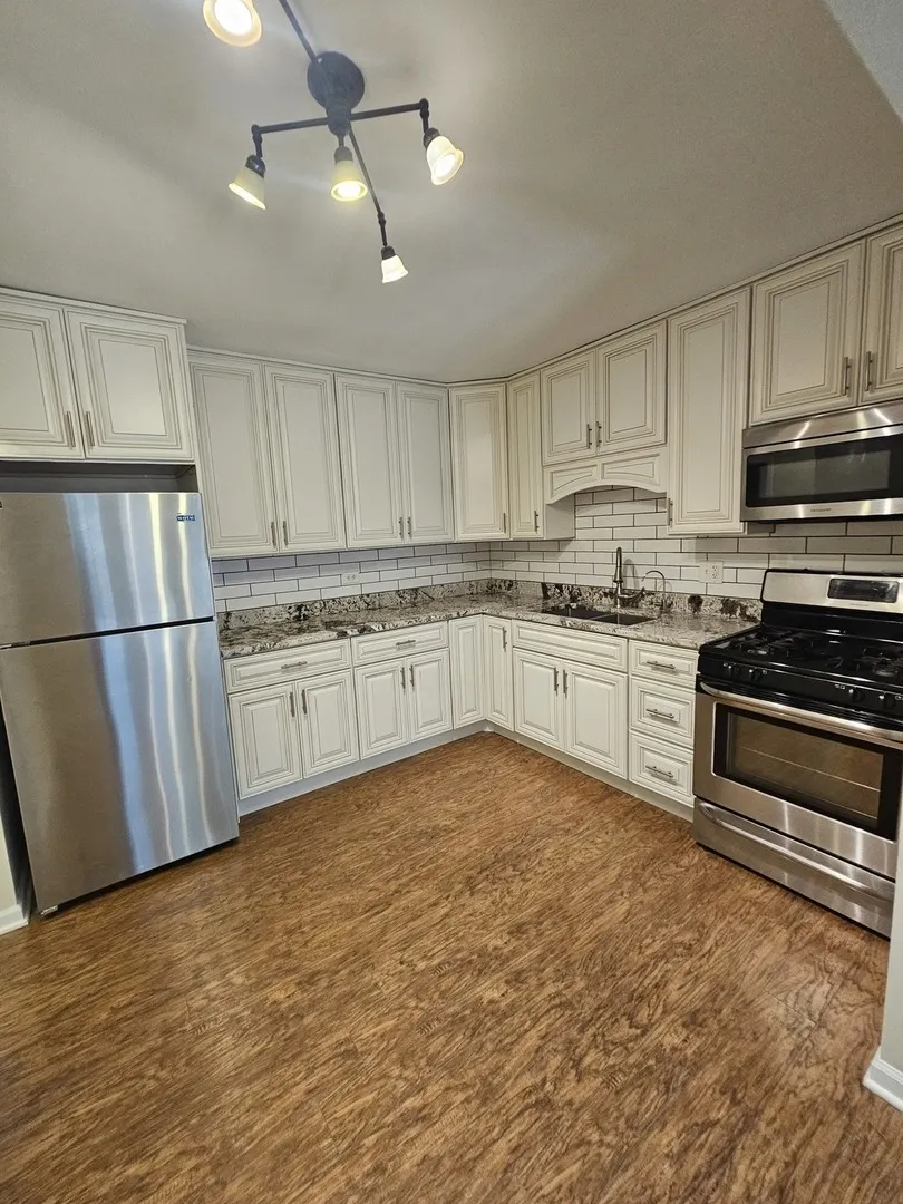 7666 S 88th Court IL