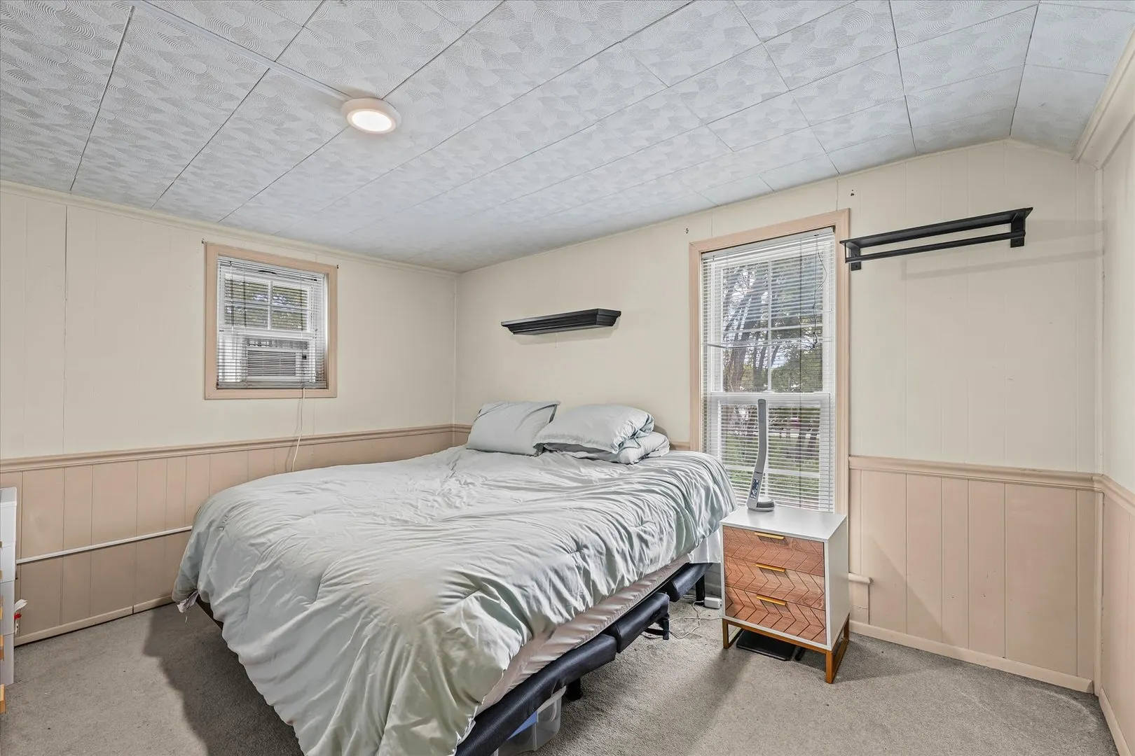 108 W Church Street IL