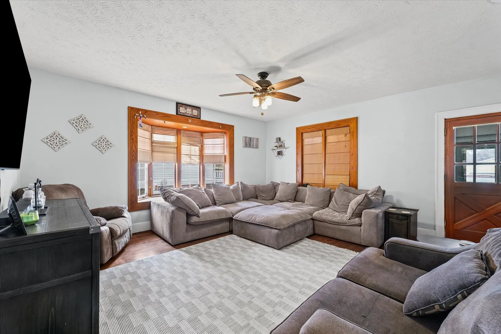 108 W Church Street IL