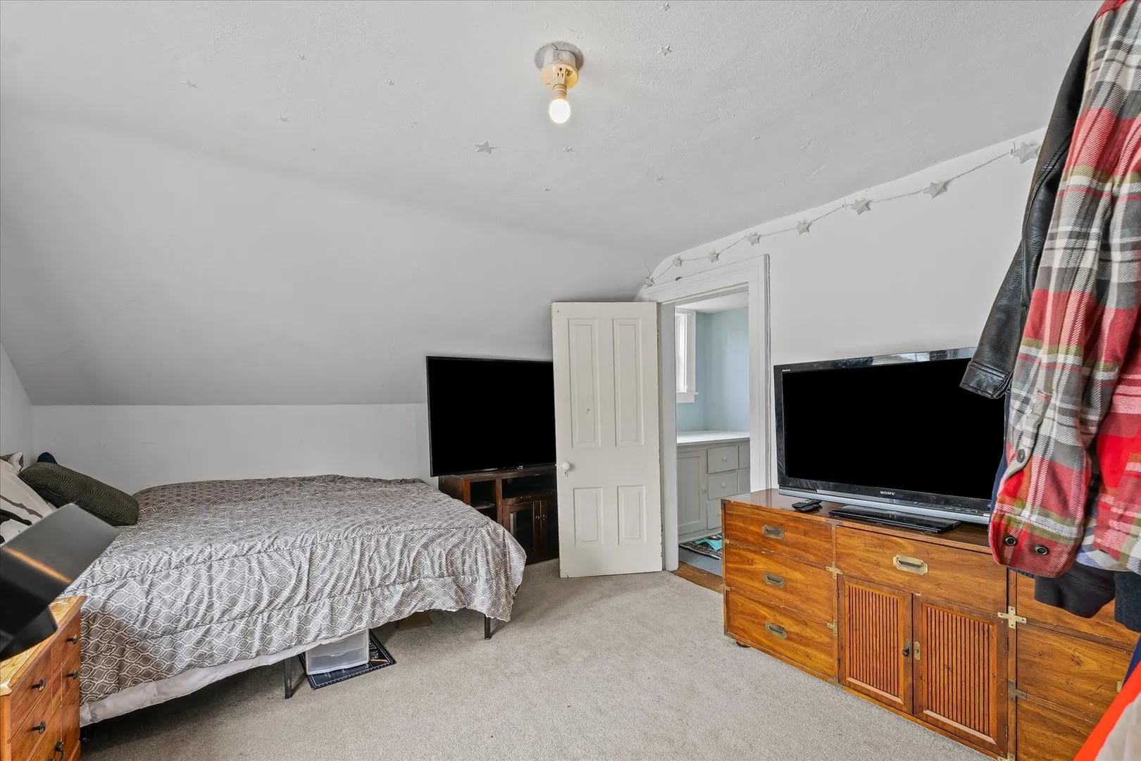108 W Church Street IL