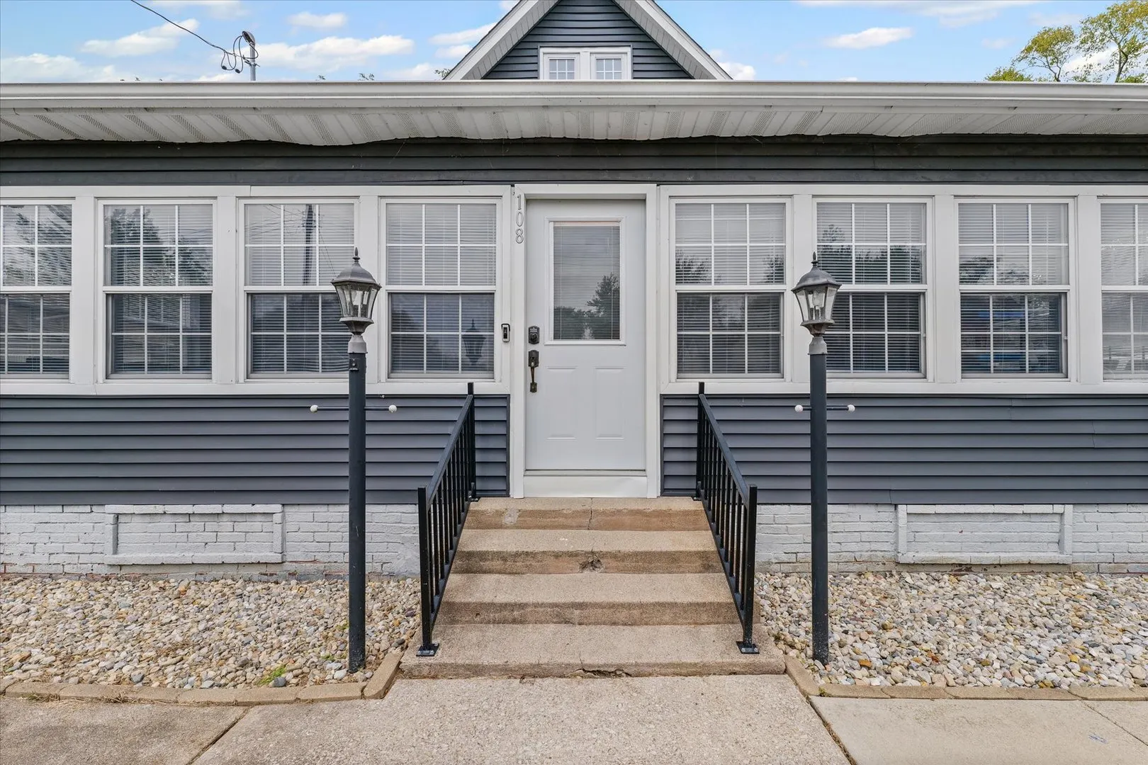 108 W Church Street IL