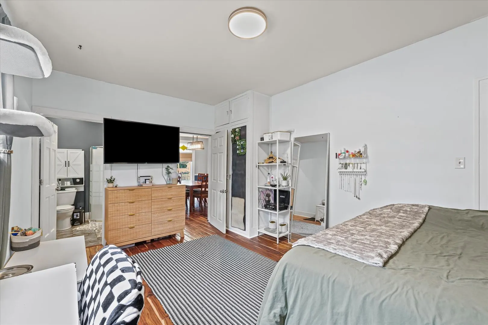 108 W Church Street IL