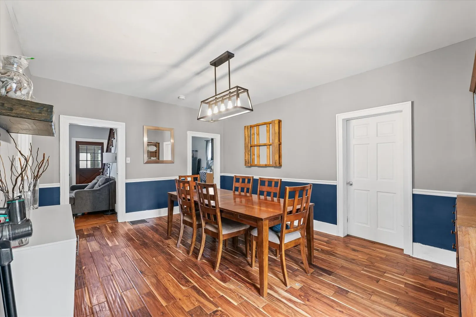 108 W Church Street IL