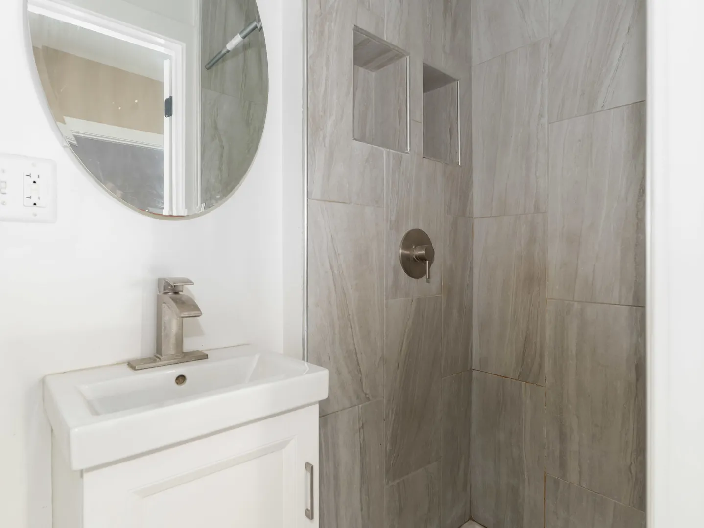 611 Jerome Avenue IL