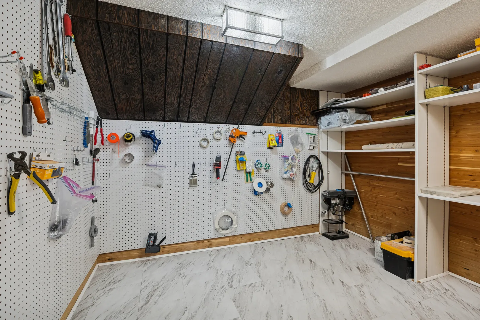 1037 Heatherfield Lane IL