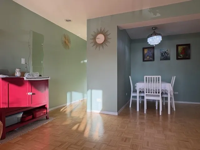 4623 N CHESTER Avenue 105 IL