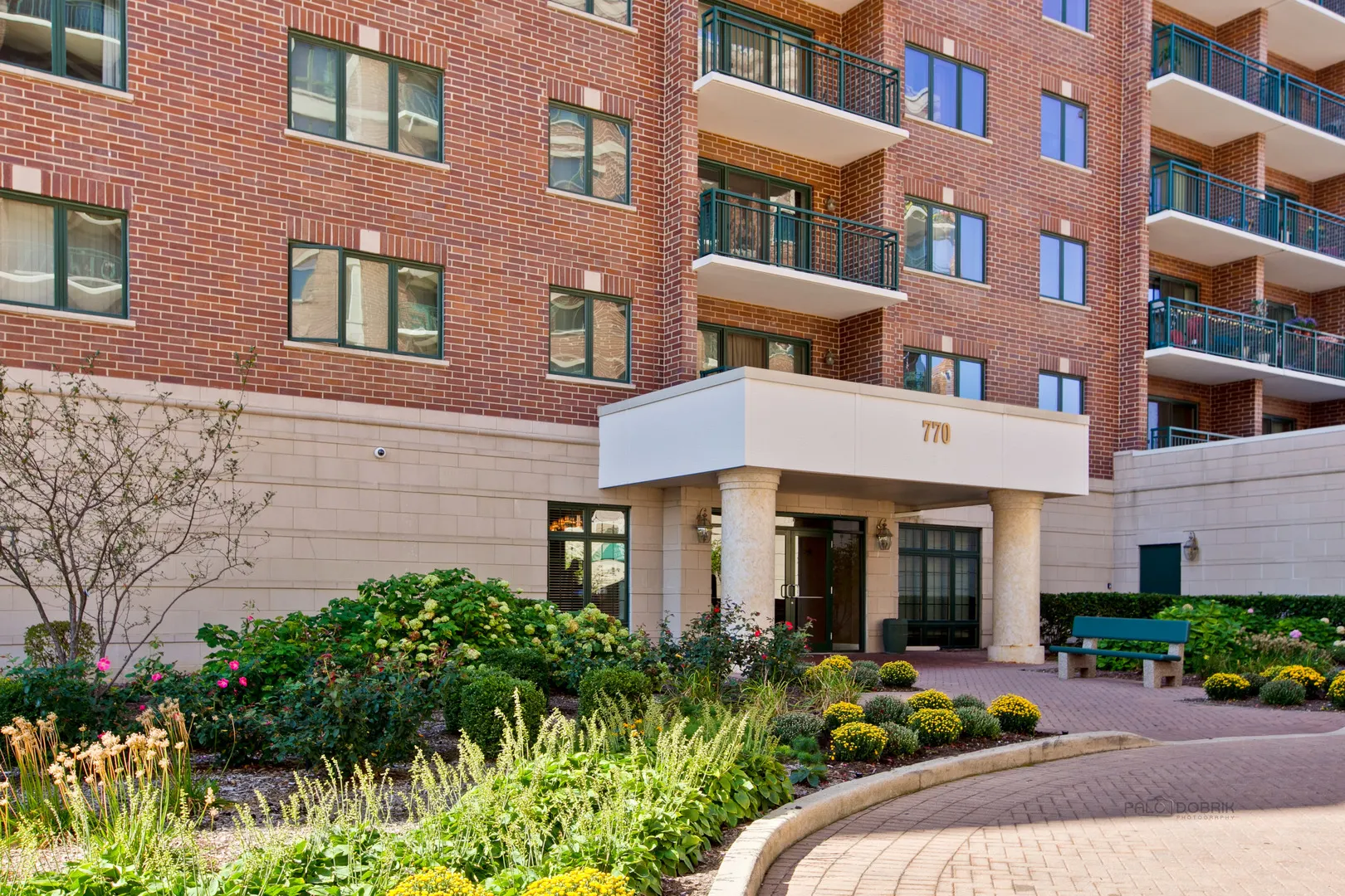 770 PEARSON Street 2-208 IL