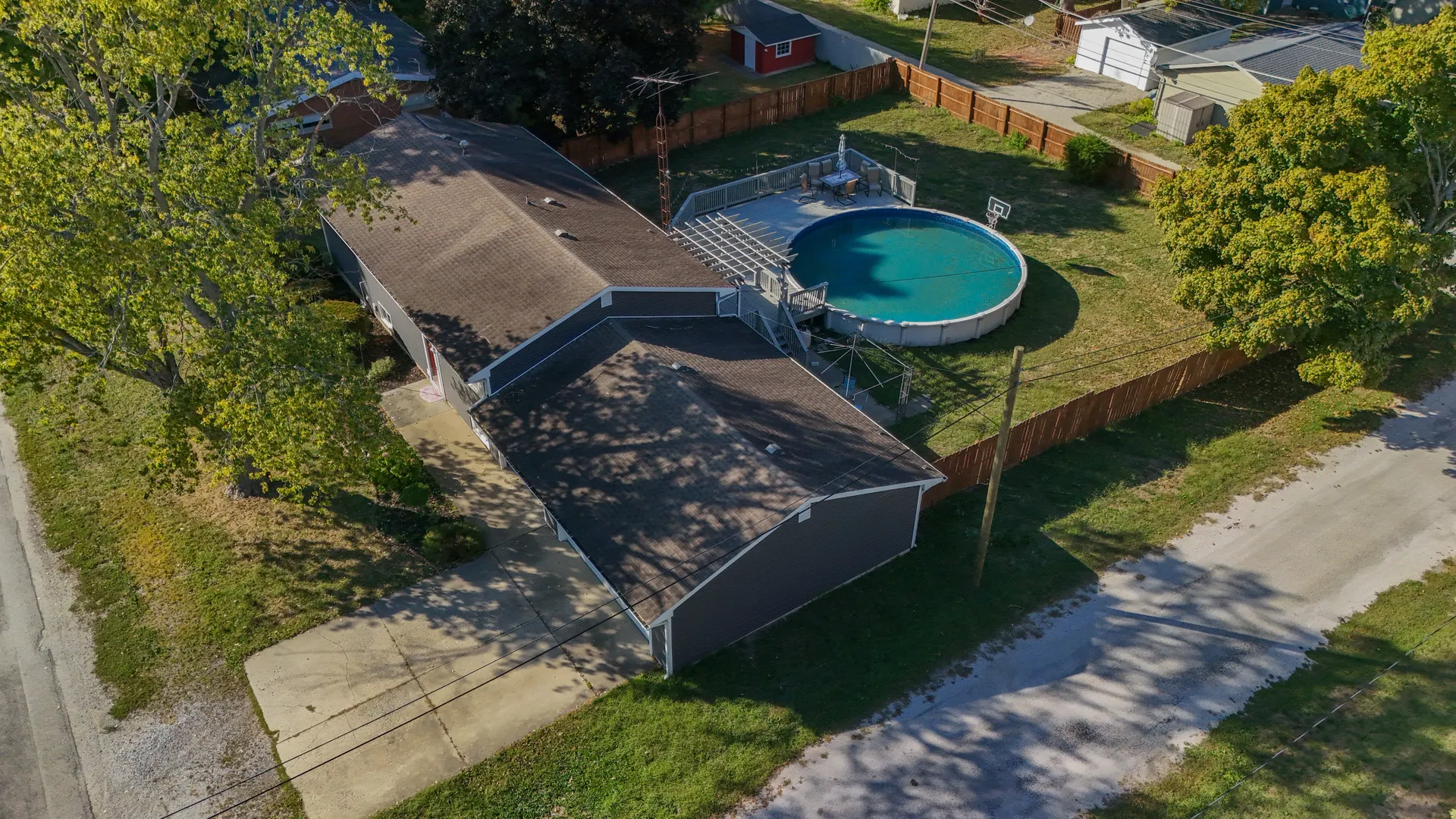 102 W Douglas Street IL