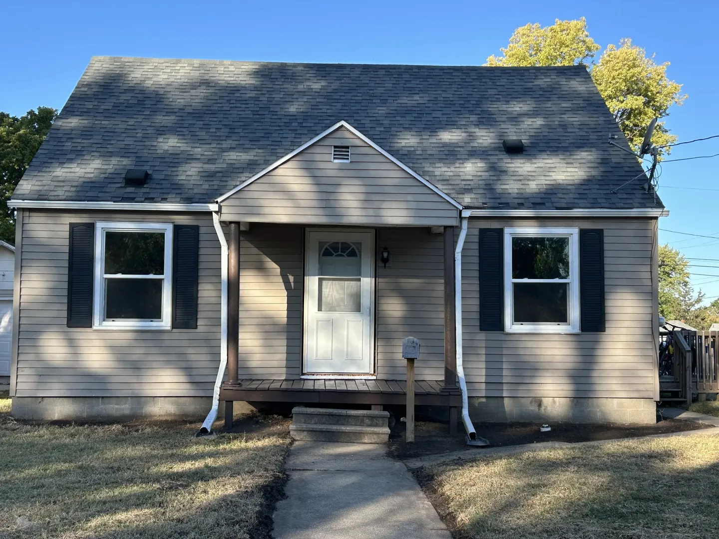 800 A Avenue IL