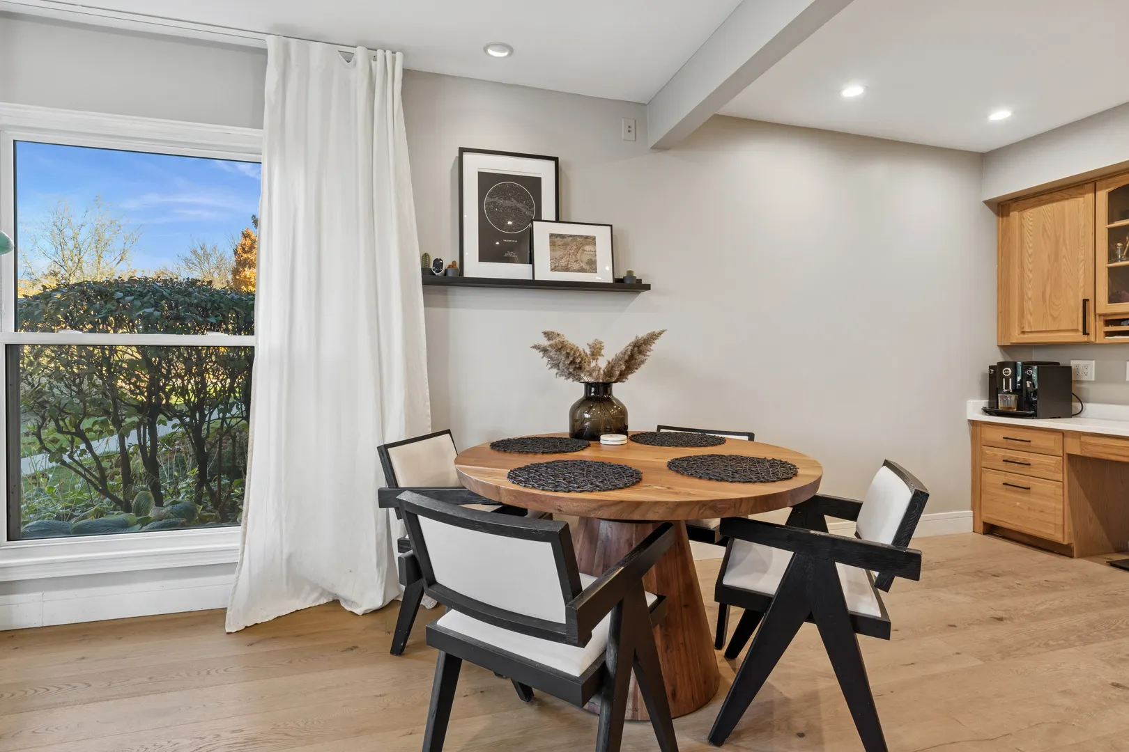 837 Pahl Road 837 IL