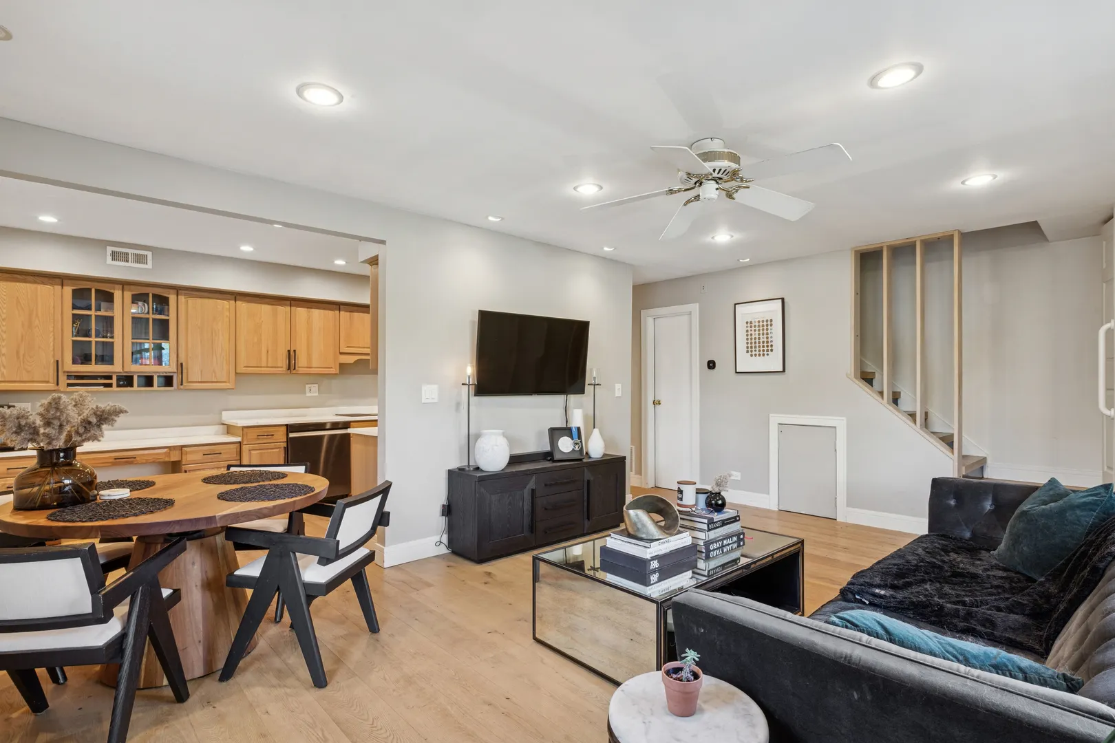 837 Pahl Road 837 IL